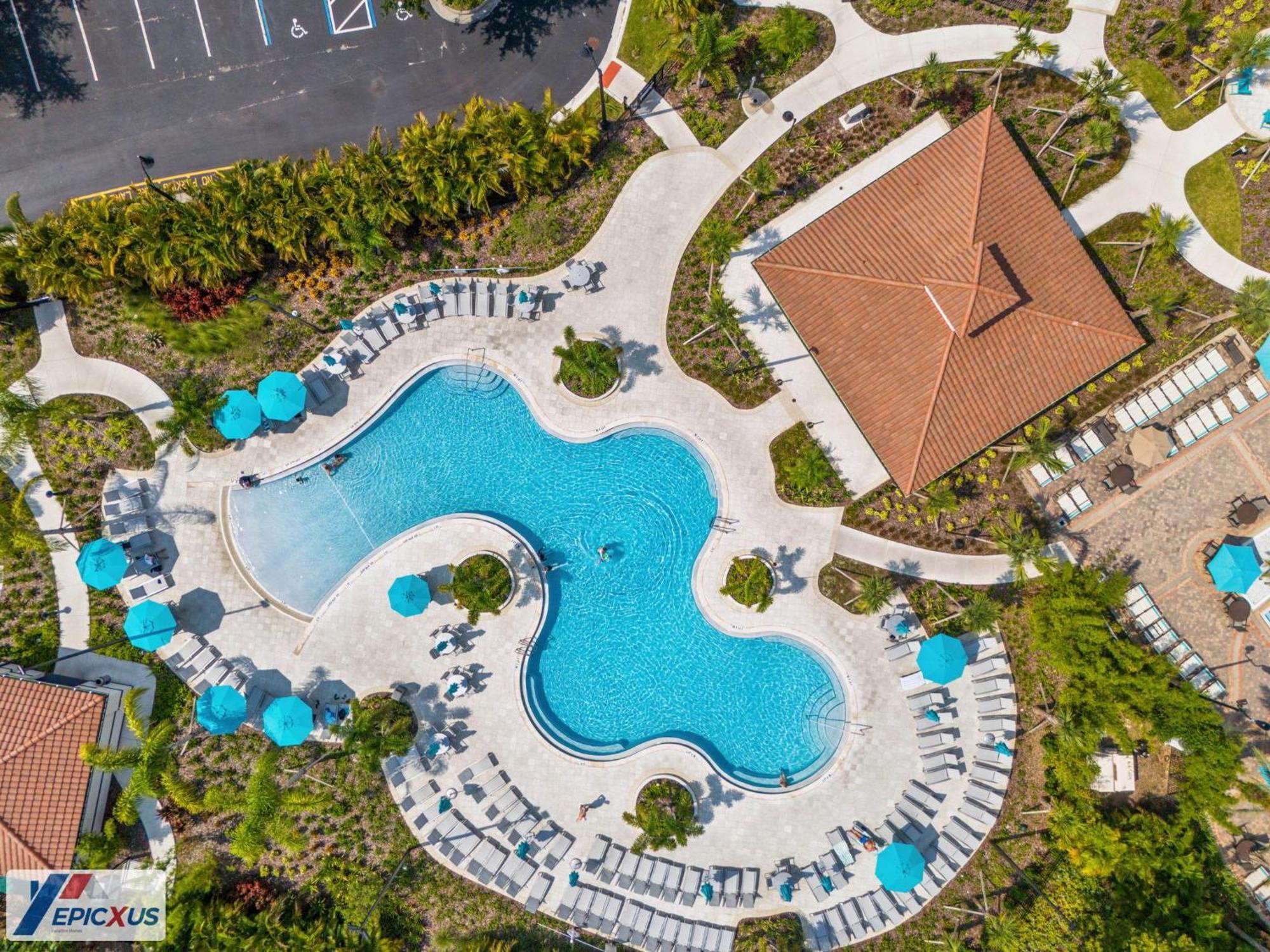 The Epic London Vista Cay Orlando Next To The Club Apartment Exterior photo