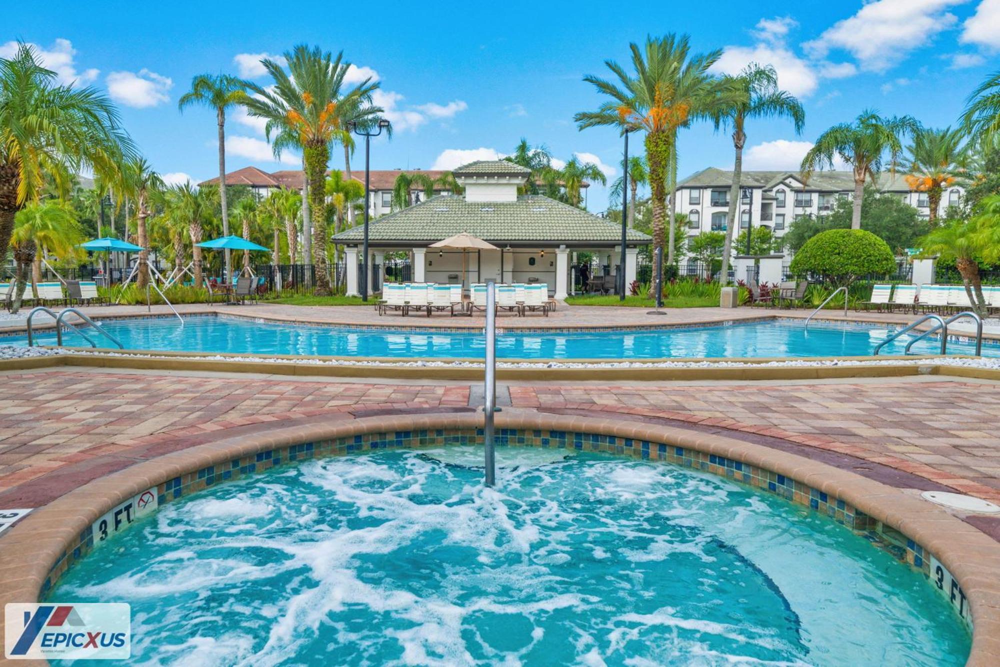 The Epic London Vista Cay Orlando Next To The Club Apartment Exterior photo