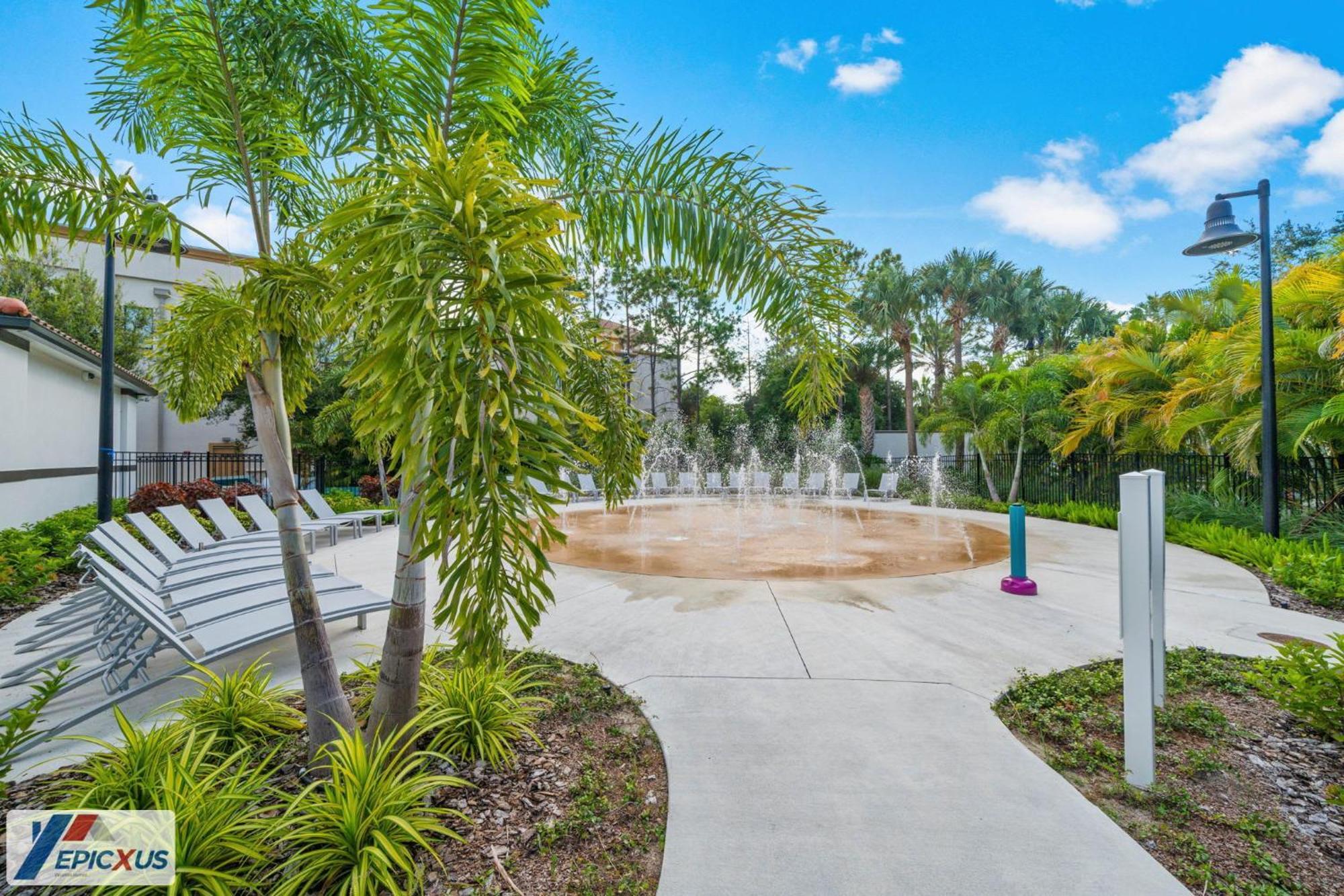 The Epic London Vista Cay Orlando Next To The Club Apartment Exterior photo